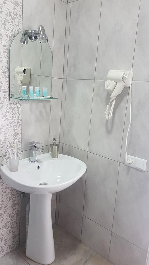 Hotel Elegant Kazbegi Bagian luar foto